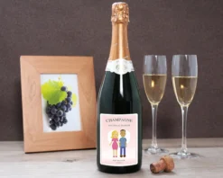Champagne Personnalisable - Couple - Collection Family Circus -Cadeaux Boutique 0debdf51f778fd8f657a8ffd33ed8802139c2e68a3daca482d2919aa1b6227313