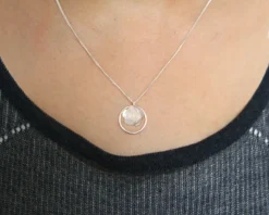 Coffret Collier Fleur De Nacre En Argent 925 Avec Son Pétale Éternel