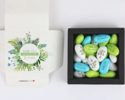 Coffret De Dragées Cœur Caramel Personnalisable - Collection Fleurie -Cadeaux Boutique 1fa60a9e3c87177644311c597673c947df59e837cb680490632192de13ab30283