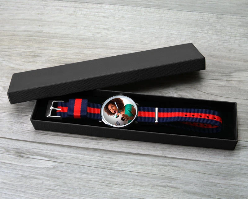 Montre Bleu Rouge Photo 2 Montre Bleu Rouge Photo – Image 2