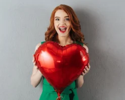 DUO Ballon Cœur Hélium Et 2 Mugs Personnalisables - LOVE