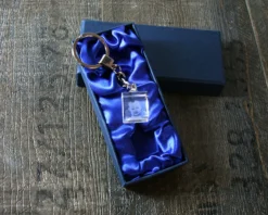 Porte-Clés En Verre Cube 5 Porte-Clés En Verre Cube -Cadeaux Boutique 3c6cd1343128bf715c646795e440456c0f270ae57003400ab8104737e9c229557