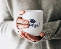 Mug Personnalisé - Diplomé(e) 5 Mug Personnalisé - Diplomé(e) -Cadeaux Boutique 4802e9e4f7f964bddcede3209b61977158c82d5c1d045d41bb8471fa85955101