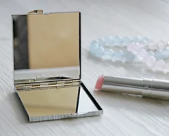 Miroir De Sac Bohême -Cadeaux Boutique 4fea4c819e51d75065a01e1ac854e62750f66976627f05bf1ded5d2eb32f18090