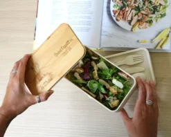 Bento Personnalisé -Cadeaux Boutique 62e2f32afce9d08a2fc0e644fa9c7a0d3c30ba26aa540a0093844715093936968