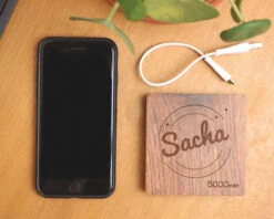 Batterie Externe En Bois Personnalisable 5000 MAh - Prénom