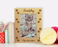 Cadre En Bois Gravé Empreintes Chat