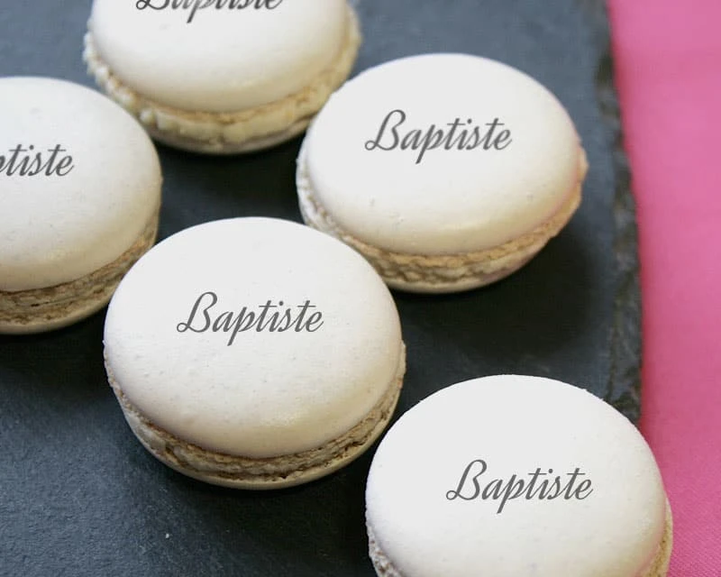 Macarons Personnalisés Message 4 Macarons Personnalisés Message – Image 4