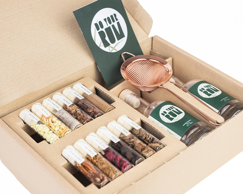 Kit De Fabrication De Rhum Arrangé Et Son Verre Personnalisé 3 Kit De Fabrication De Rhum Arrangé Et Son Verre Personnalisé – Image 3