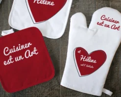 Gant Et Maniques Coeur Prénom -Cadeaux Boutique 7dd8a28b8856cd8d4af768183a561b829208380f3804a79f34e9c6bb0b791714