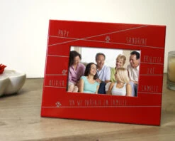Cadre Métal Rouge Gravé Famille Message -Cadeaux Boutique 81f93443f0efcee1d2beecfc5c10f3e70041a246d9f321708b2b3971a68321630