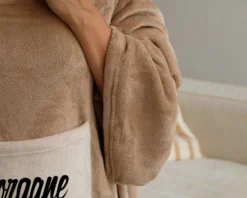 Couverture à Manches Personnalisée Prénom