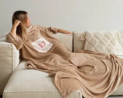 Couverture à Manches Personnalisable - Collection Ballons D'anniversaire 5 Couverture à Manches Personnalisable - Collection Ballons D'anniversaire -Cadeaux Boutique 889b53e3f1d7e4fcbf90236d9d45026b5bca94df26f0007e0f829e42803d21762