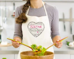 Tablier Petits Mots Pour Maman -Cadeaux Boutique 9833ac28f47fff84dbe37a73fb44c409e7cce0542ed3f8a3ced3e351cd3522417