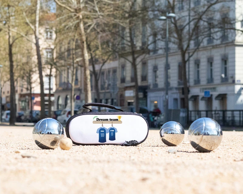 Sacoche De Pétanque Personnalisable Avec Option Triplette De Boules De Pétanque - Dream Team De Papa 5 Sacoche De Pétanque Personnalisable Avec Option Triplette De Boules De Pétanque - Dream Team De Papa – Image 5