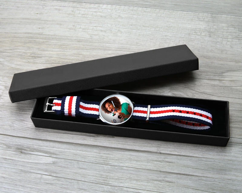 Montre Bleu Blanc Rouge Photo 2 Montre Bleu Blanc Rouge Photo – Image 2