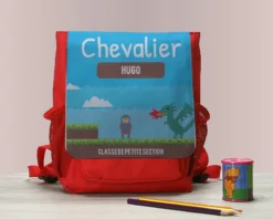 Sac à Dos Enfant Personnalisable - Jeux Vidéo Rétro - Version Garçon 5 Sac à Dos Enfant Personnalisable - Jeux Vidéo Rétro - Version Garçon -Cadeaux Boutique aa673e677bf4ecda369539729a9f8a4d55f445457fc24d2711a8377c147d27894