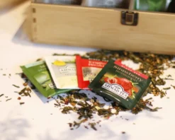 Boîte à Thé Meilleure Grand-Mère 7 Boîte à Thé Meilleure Grand-Mère -Cadeaux Boutique ca5eec2fcc94e75b3acf0edfb03e47e01222e69becab2b7a3ab9000d447735676