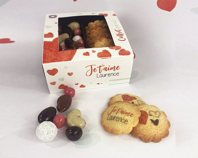Coffret Gourmand Biscuits Et Chocolats Personnalisables - Amour 2 Coffret Gourmand Biscuits Et Chocolats Personnalisables - Amour – Image 2