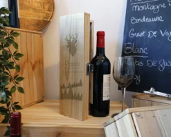 Caisse à Vin Personnalisable - Cerf 8 Caisse à Vin Personnalisable - Cerf -Cadeaux Boutique d9488fe48a2911d33b26431c7dffe0cfd3f74478c6a05397b93359ddca0d5186