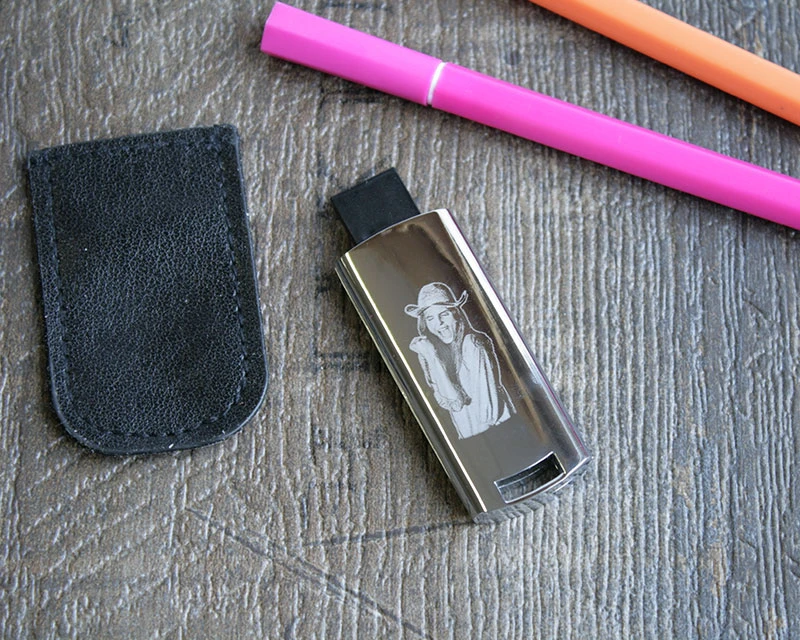 La Clé USB 4Go Gravée 1 La Clé USB 4Go Gravée