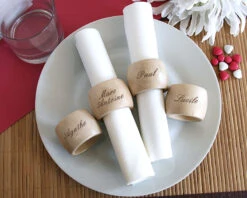 Le Rond De Serviette Gravé