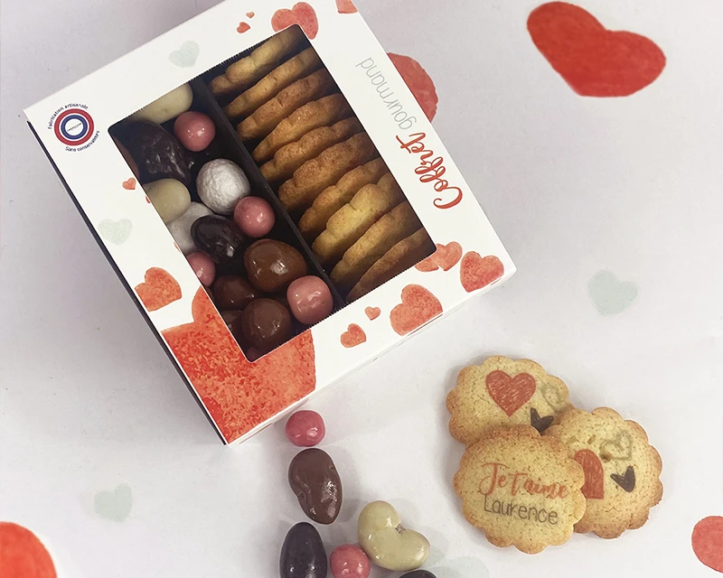 Coffret Gourmand Biscuits Et Chocolats Personnalisables - Amour 3 Coffret Gourmand Biscuits Et Chocolats Personnalisables - Amour – Image 3